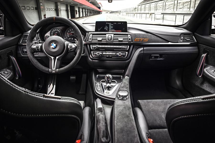 Торпедо BMW M4 GTS (F82) 2015 года  (WW) (фото 40 из 40)